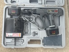 SENCO DURASPIN (DS202-14V) 14V DRYWALL SCREWGUN W/ 2 BATTERIES, CASE & CHARGER+