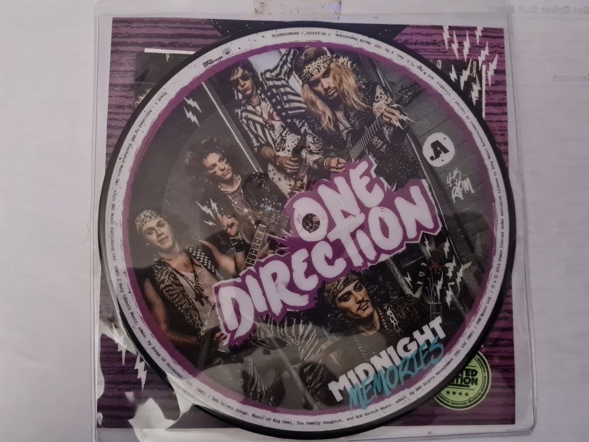 One Direction : Midnight Memories by One Direction (Record, 2014