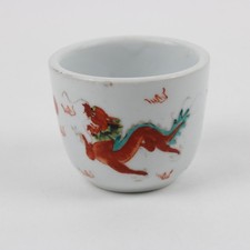 Tasse sans manche en porcelaine chinoise dragon rouge vert fabriqué en Chine pour collection