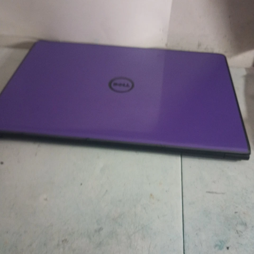 LUZ PÚRPURA GAMING DELL 15.6" Core i5 2.7GHz,12G RAM 256G SSD Win11,CAM Foto 4 de 4