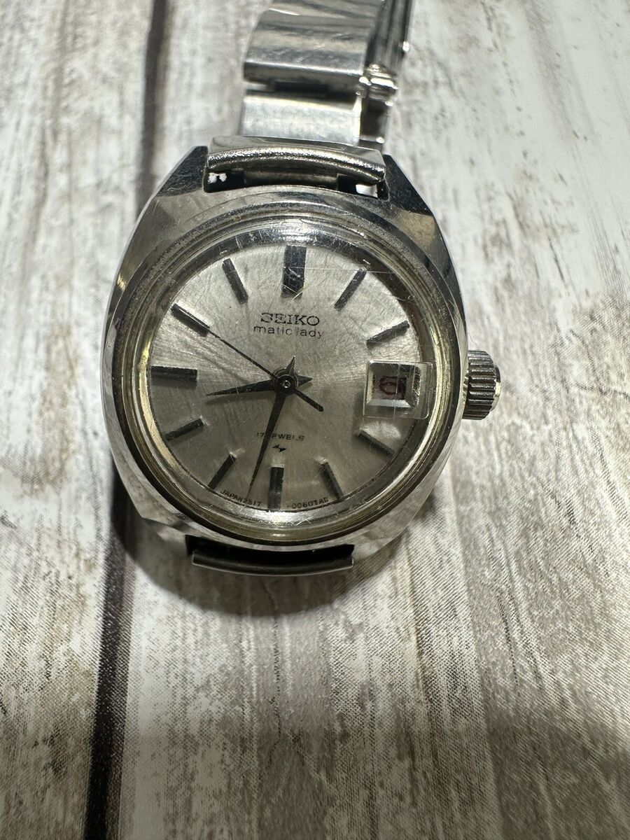 Vintage Seiko Matic Ladies Automatic Stainless Wristwatch Vintage Seiko Matic Ladies Automatic Stainless Wristwatch