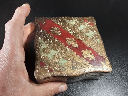 TYPICAL FLORENTINE CRAFT WOODEN BOX SIZE 11.5X11.5X5 - Picture 3 of 11