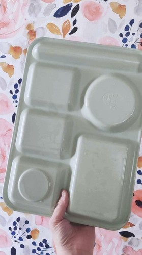 Vintage Melamine School Cafeteria Lunch Trays - Set of 4, Carlisle + SiLite - Picture 7 of 9