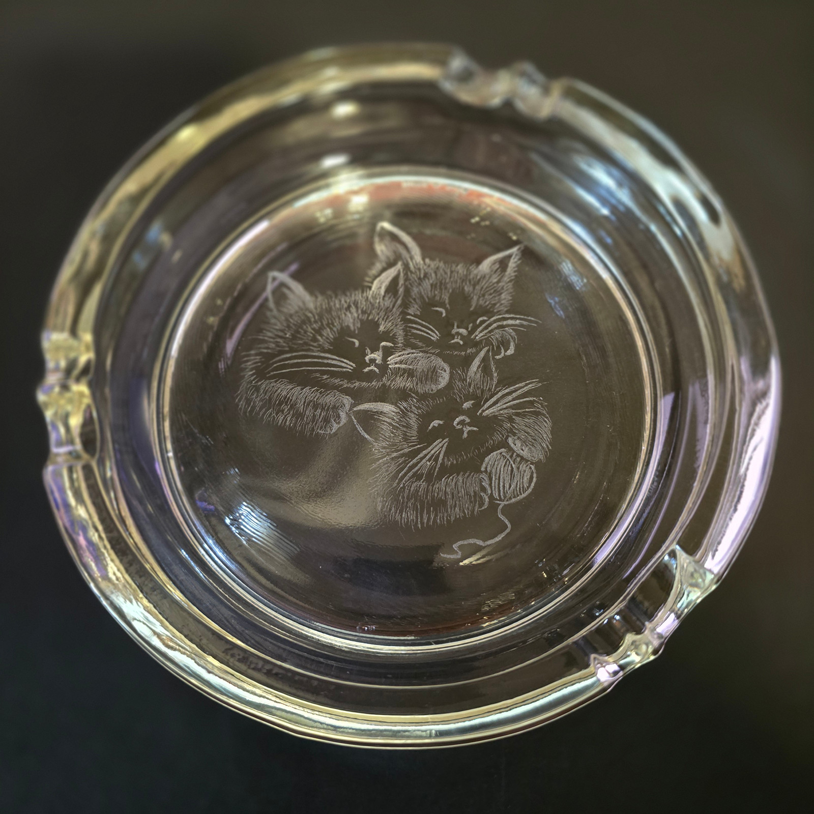VTG 70s Large Thick 7.5" Round Glass Tabletop Ashtray Kitten Cat Etched BRAZIL