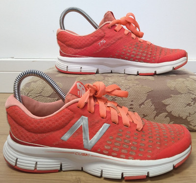 New Balance Pink Coral Running Sneaker Turnschuhe 775 Cush+ Größe 4 rot orange