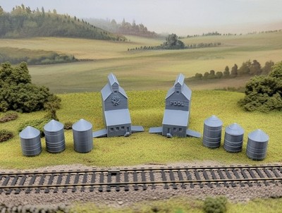 FARM Set Cluster 2 Grain Elevator Buildings 6 Grain Silos - T Scale Gauge 1:450