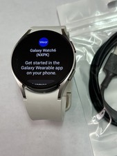 Samsung Galaxy Watch6 SM-R930 40mm silver Aluminum Case With Cream Sport Band