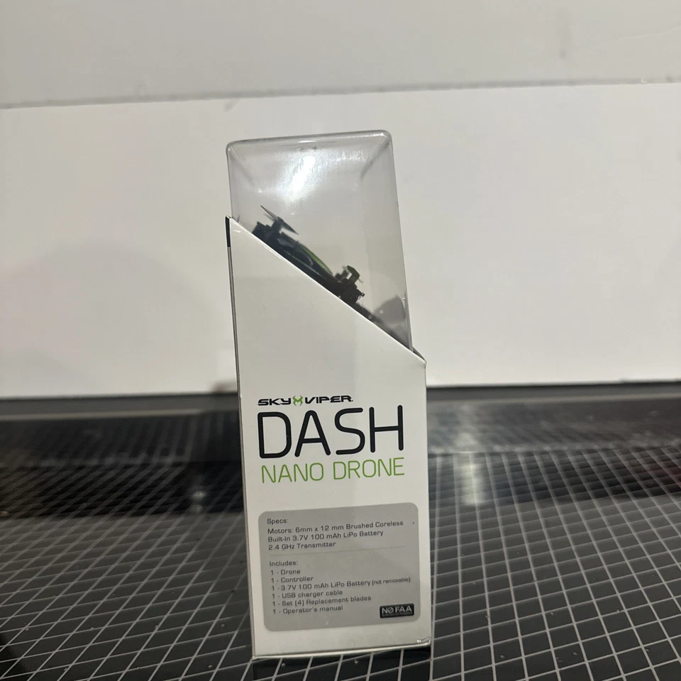 Sky Viper Dash Nano Drone Indoor Flying Black/Green - Image 2 of 4