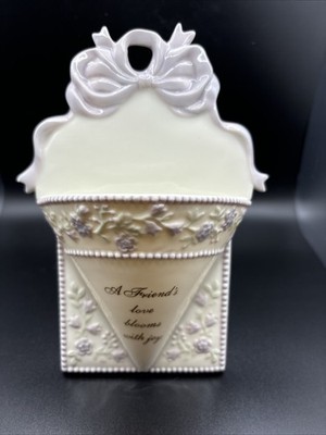 Sentimental Moments Porcelain Vase  A Friend s Love Blooms With Joy 