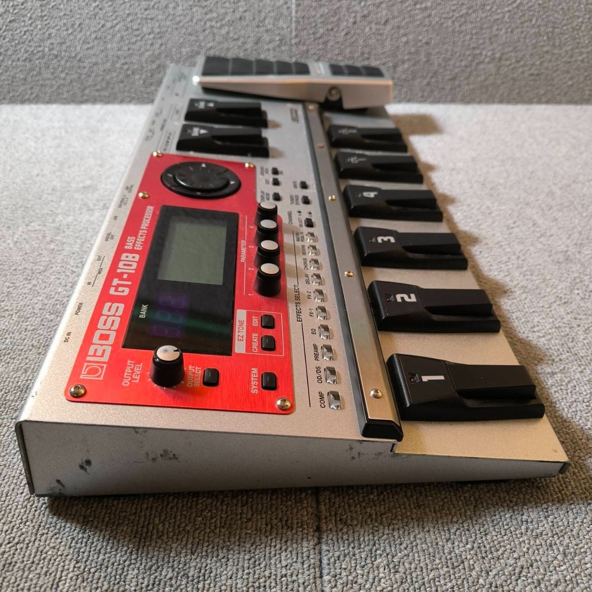 Boss GT-10B Multi-Effects Guitar Effect Pedal for sale