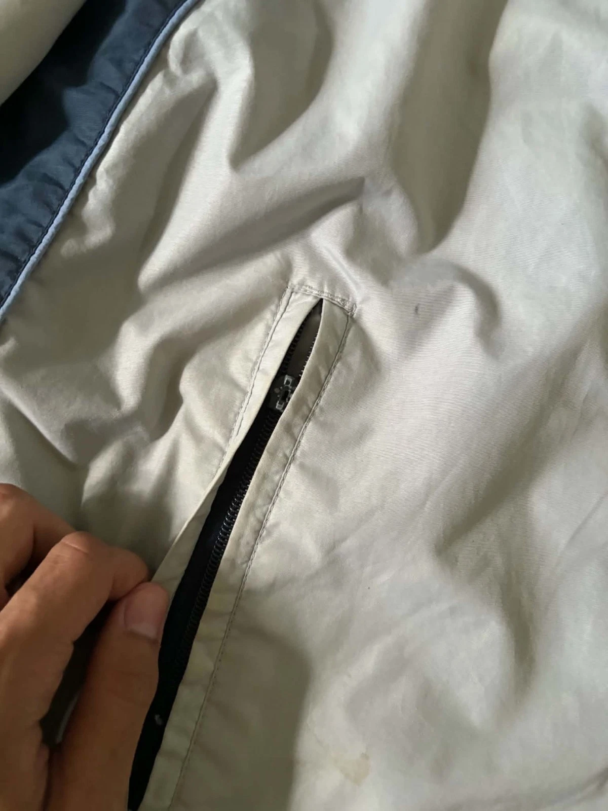 Vintage Quicksilver windbreaker jacket - product detail image 10