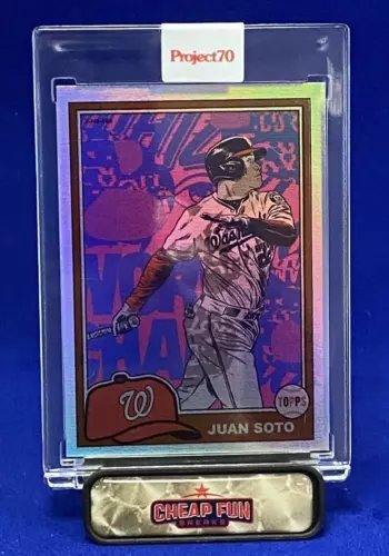 2021 Topps Project 70 - #189 JUAN SOTO by Morning Breath RAINBOW FOIL #66/70 SSP