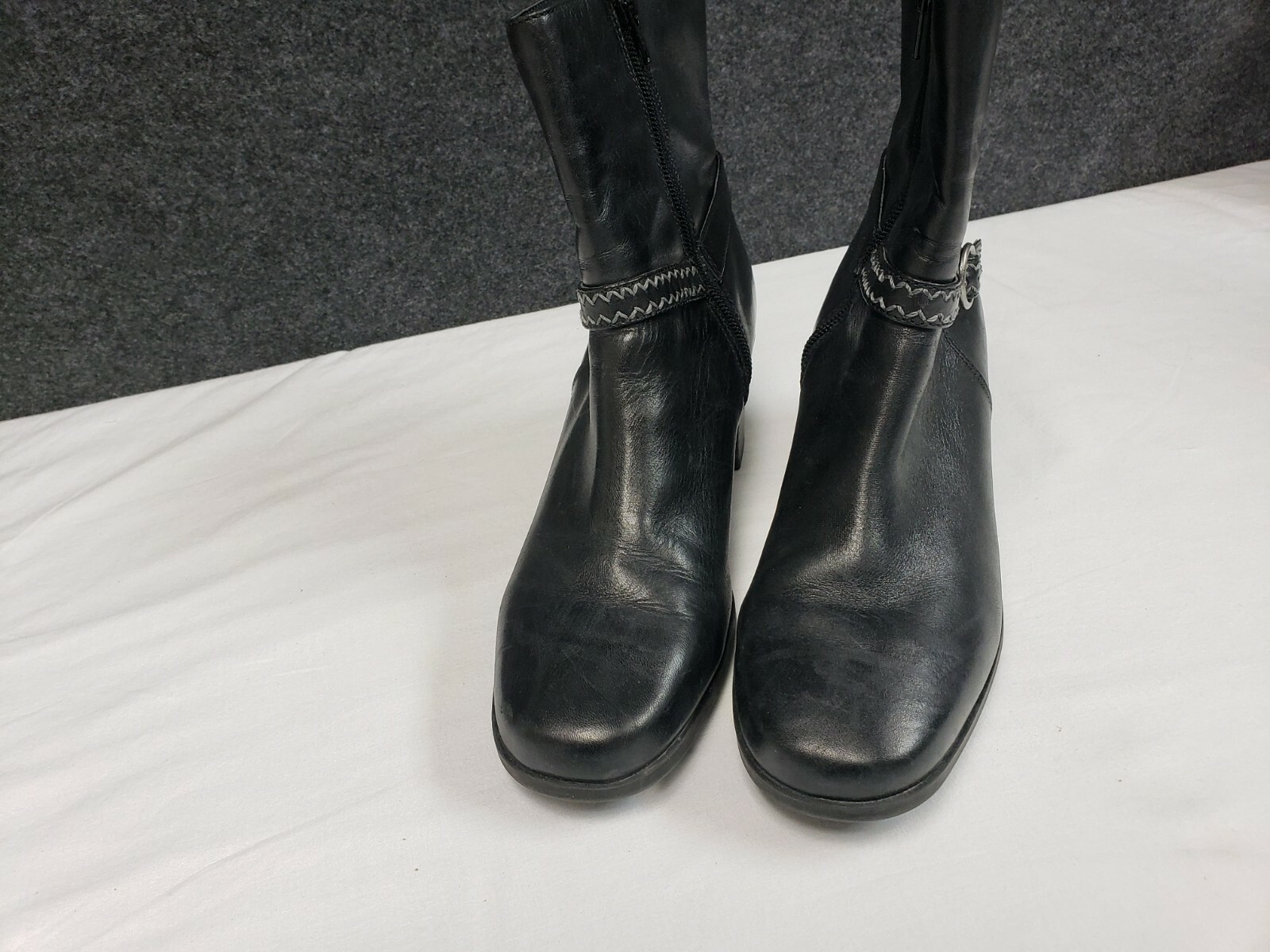 clarks muckers fog ankle boot