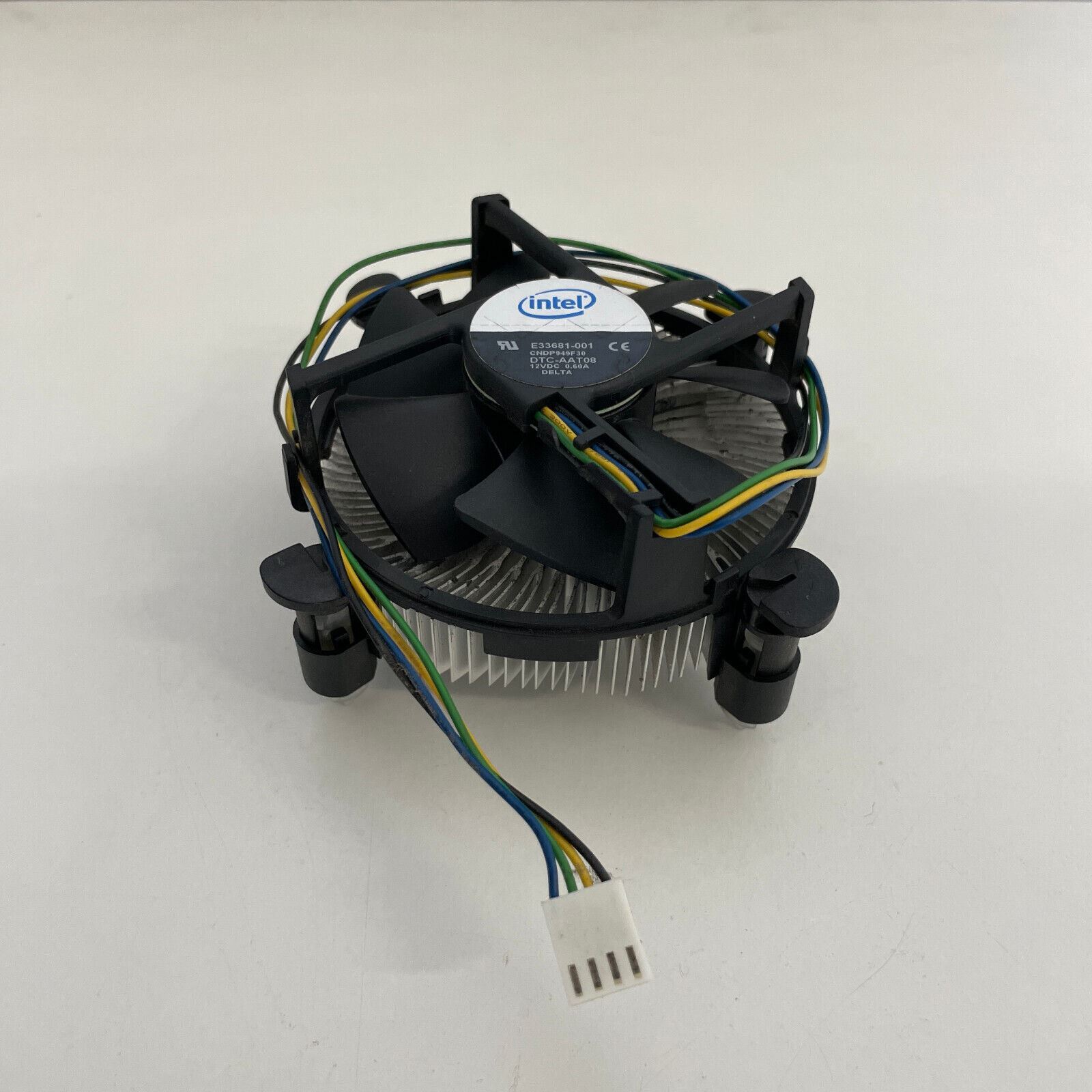 Genuine Intel E33681001 Socket 775 CPU Heatsink and 4Pin Fan 12VDC 0