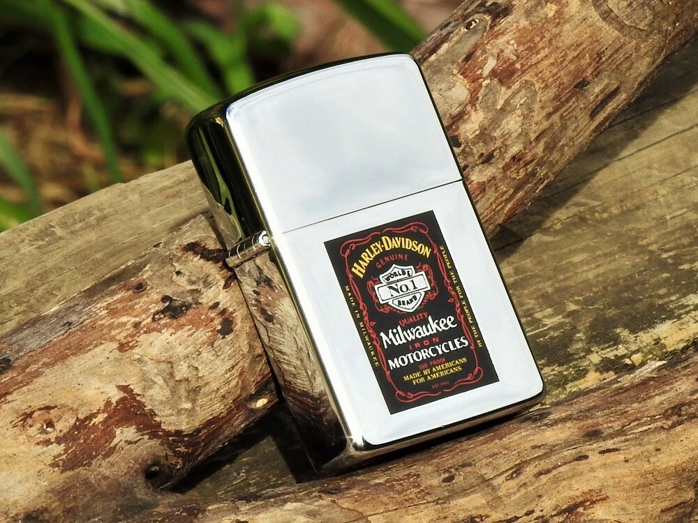 Zippo Lighter - Harley Davidson - Milwaukee Iron - Bar and Shield - 99146-90Z