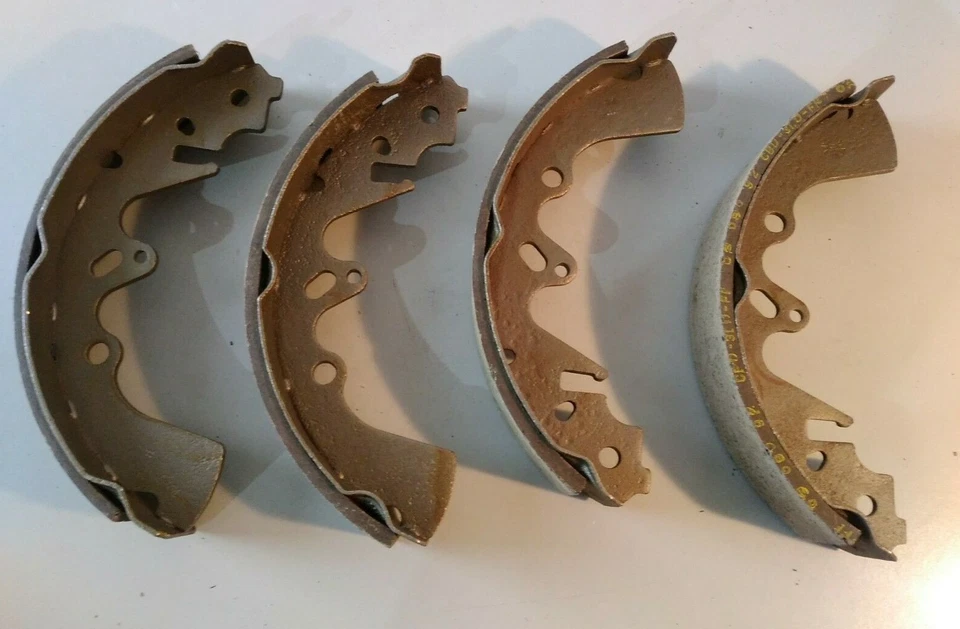 111.05260 Juego de zapatas de freno traseras Parts Depot 2 ruedas para Mazda 626  Foto 3 de 4