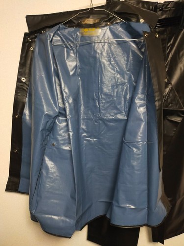 Retro Kohshin black thick PVC vinyl worker rainsuit jacket and pants - Picture 8 of 24