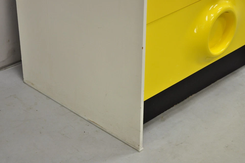 Escritorio estilo Joe Colombo vintage Broyhill Premier amarillo moldeado plástico era espacial Foto 4 de 4