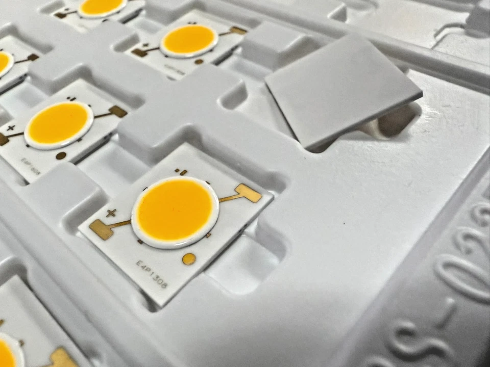 Módulos LED COB blanco cálido CANTIDAD-1 Nichia NSBLL110-V1 - 3000K Foto 2 de 3