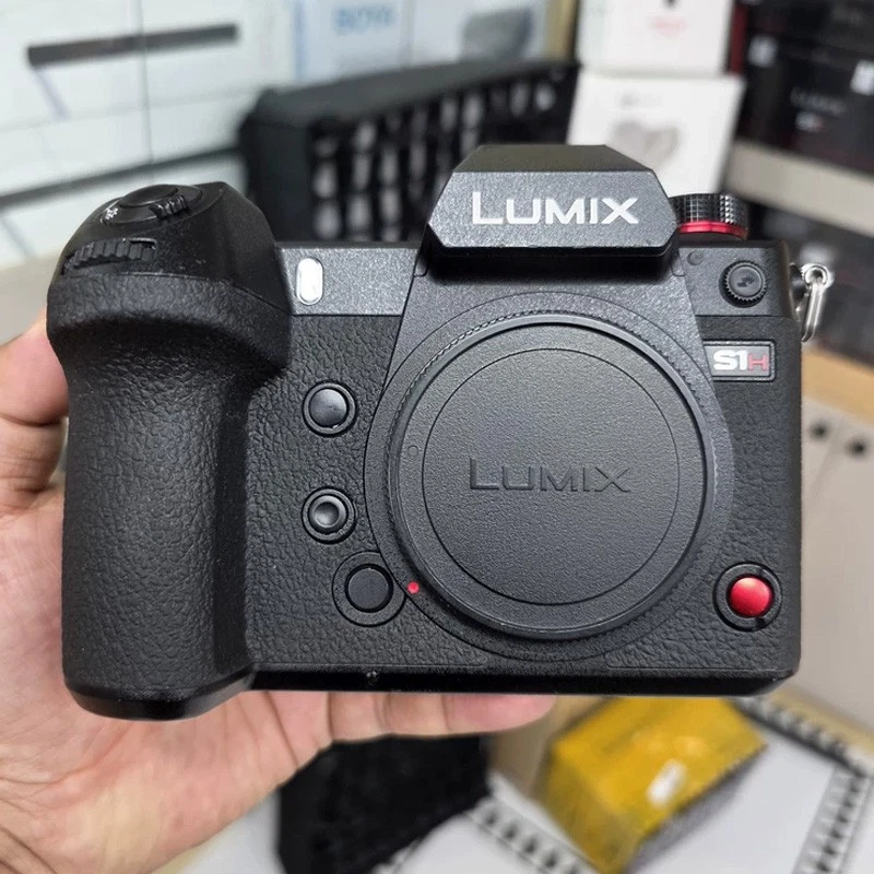 25+ Panasonic LUMIX S1 Digital Cameras for sale | Updated Oct 2026