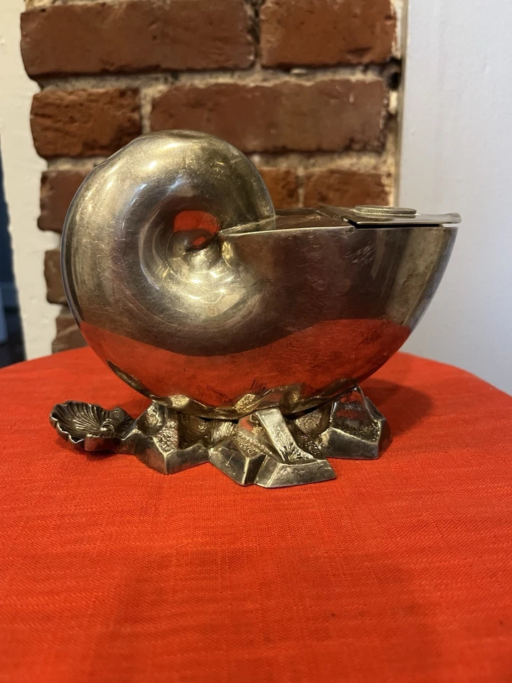 Antiguo soporte de cuchara de diseño Nautilus chapado en plata Elkington & Co. inglés Foto 3 de 4