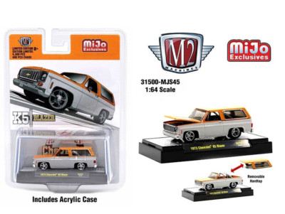 M2 Machines ミニカーセット 1/64 M2 Machines 1:64 1973 Chevrolet K5 Blazer with Removable