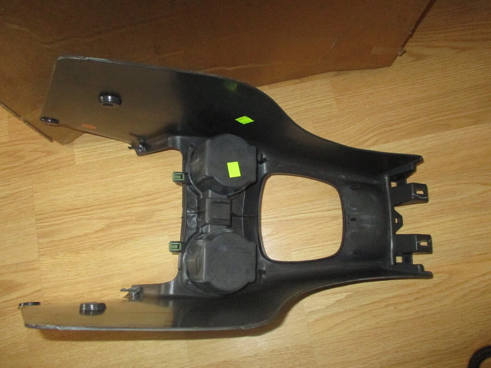 Consola de piso central delantera gris Ford Escort 1999-2003 como nueva de lote original Foto 3 de 4