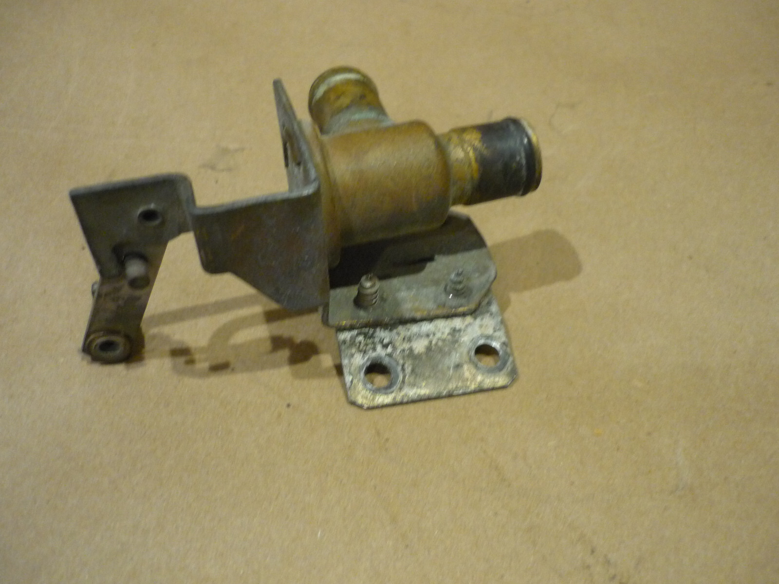 Ferrari 208,288,308,400,512  - Heater Valve   P/N 110066
