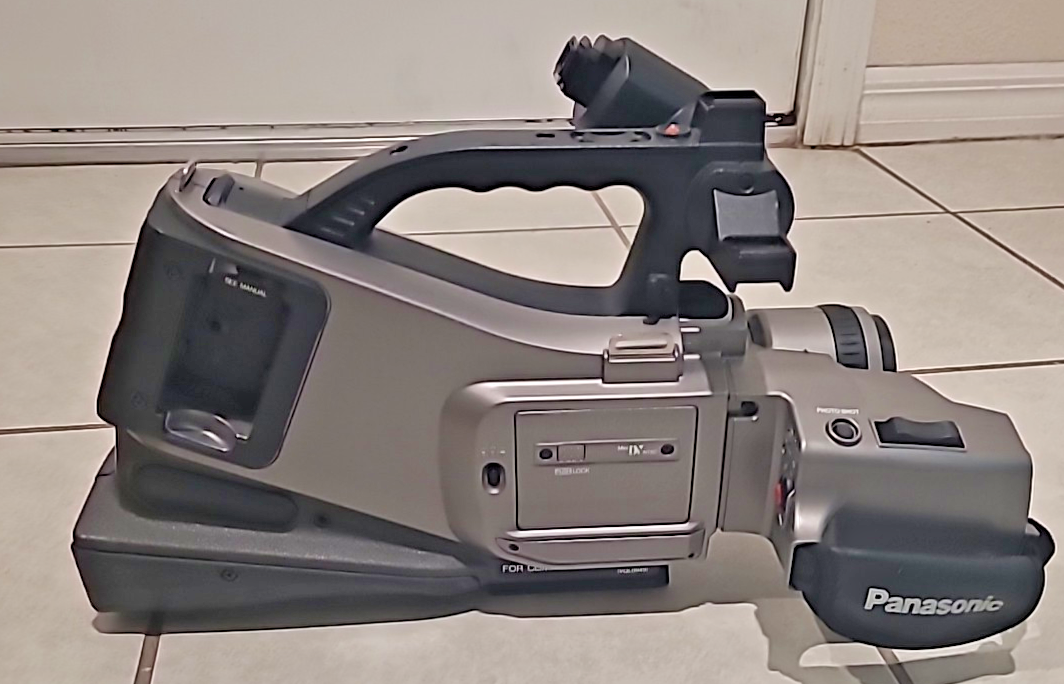 Buy Panasonic AG-DVC7 Mini DV Camcorder online | eBay