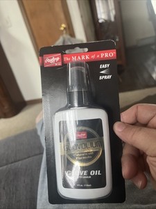 Rawlings Glovolium Baseball Softball Glove Oil with Lanolin - 4oz