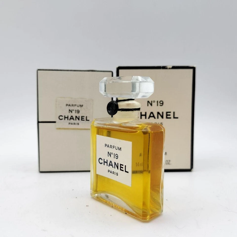 Chanel No.19 Parfum 14ml / 0,47oz Vintage Rare Collectible Extrait Parfum mit Box - Bild 2 von 4