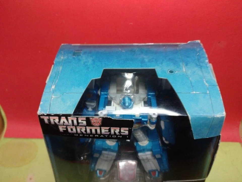 Transformers Titanium Series Ultra Magnus Unopened - Image 4 of 4