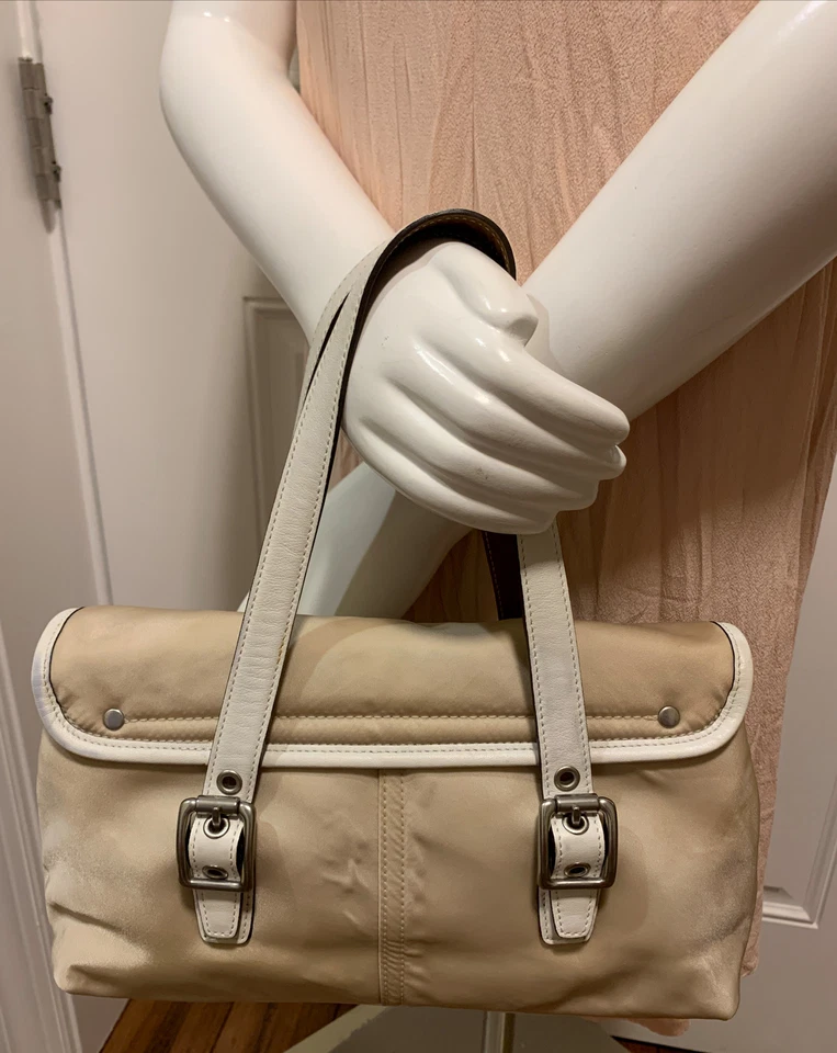 Autêntica Bolsa Satchel Vintage Coach Nylon Cáqui Pequena ~Adorável! - Imagem 3 de 4