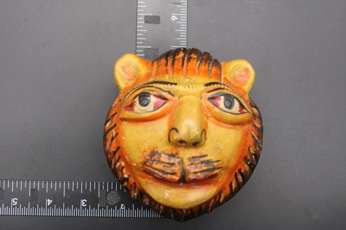 Cabeza de león vintage de arte popular hecha a mano/pintada - arcilla 5" x 4,5" - Imagen 7 de 9