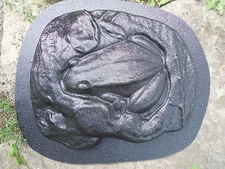 Frog stepping stone mold 11" x 9" x 1"  plaster concrete mould
