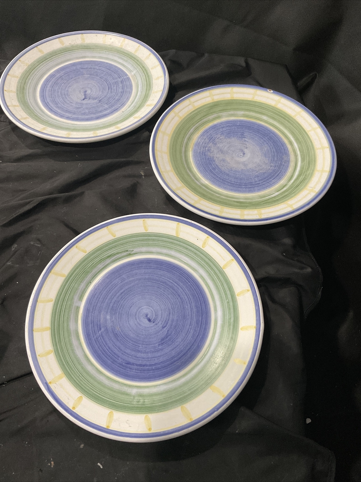 williams sonoma marisol set of 3 salad plates 9 3/4 fading to surface
