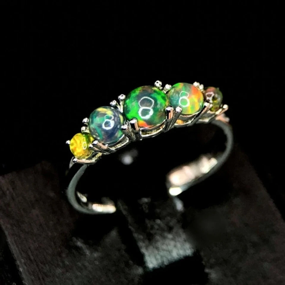 Anillo de compromiso de ópalo negro natural anillo de ópalo negro anillo redondo banda de ópalo de fuego Foto 2 de 4