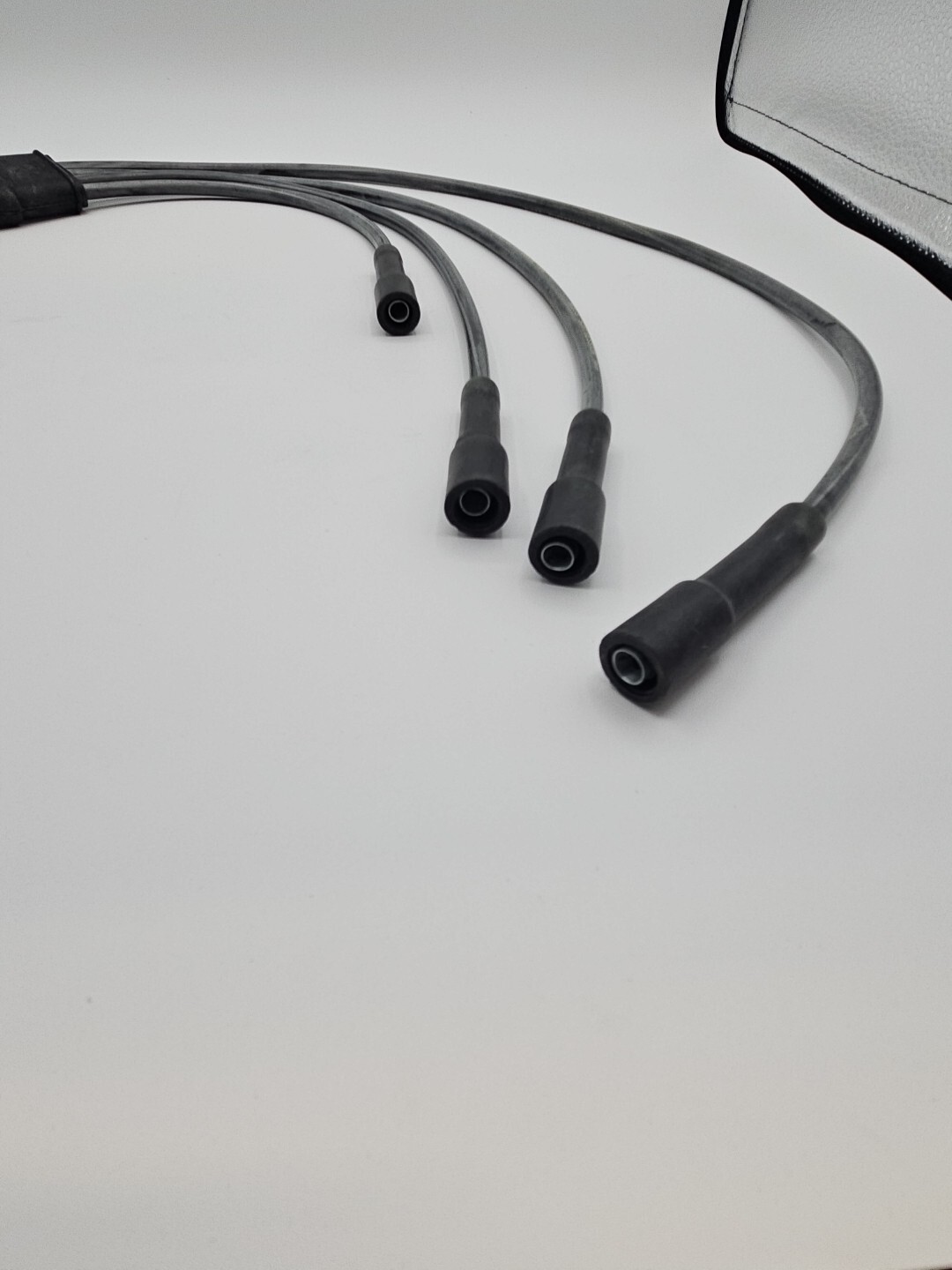 BENTLEY & ROLLS ROYCE ASSY HT LEADS 'B' BANK (RH13569)