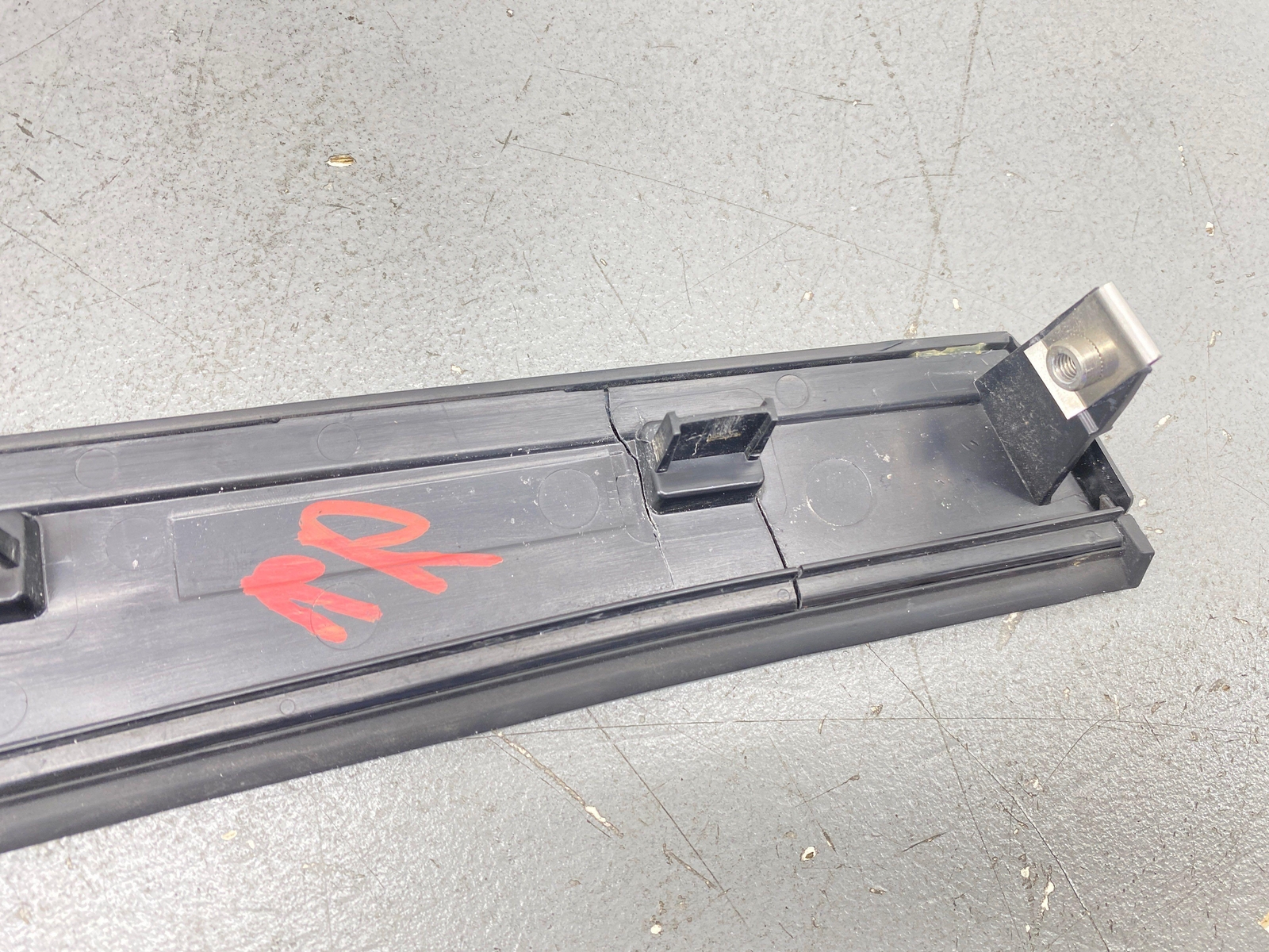 2020-2023 MCLAREN GT REAR RIGHT TRIM PANEL EXTERIOR MOLDING OEM 2021 2022