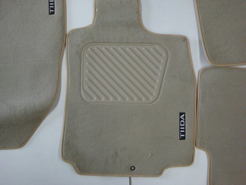 GENUINE OE FOR NISSAN TIIDA SC11 2005 on FLOOR MAT SET PART NUMBER G4900EE100AU - Picture 2 of 2