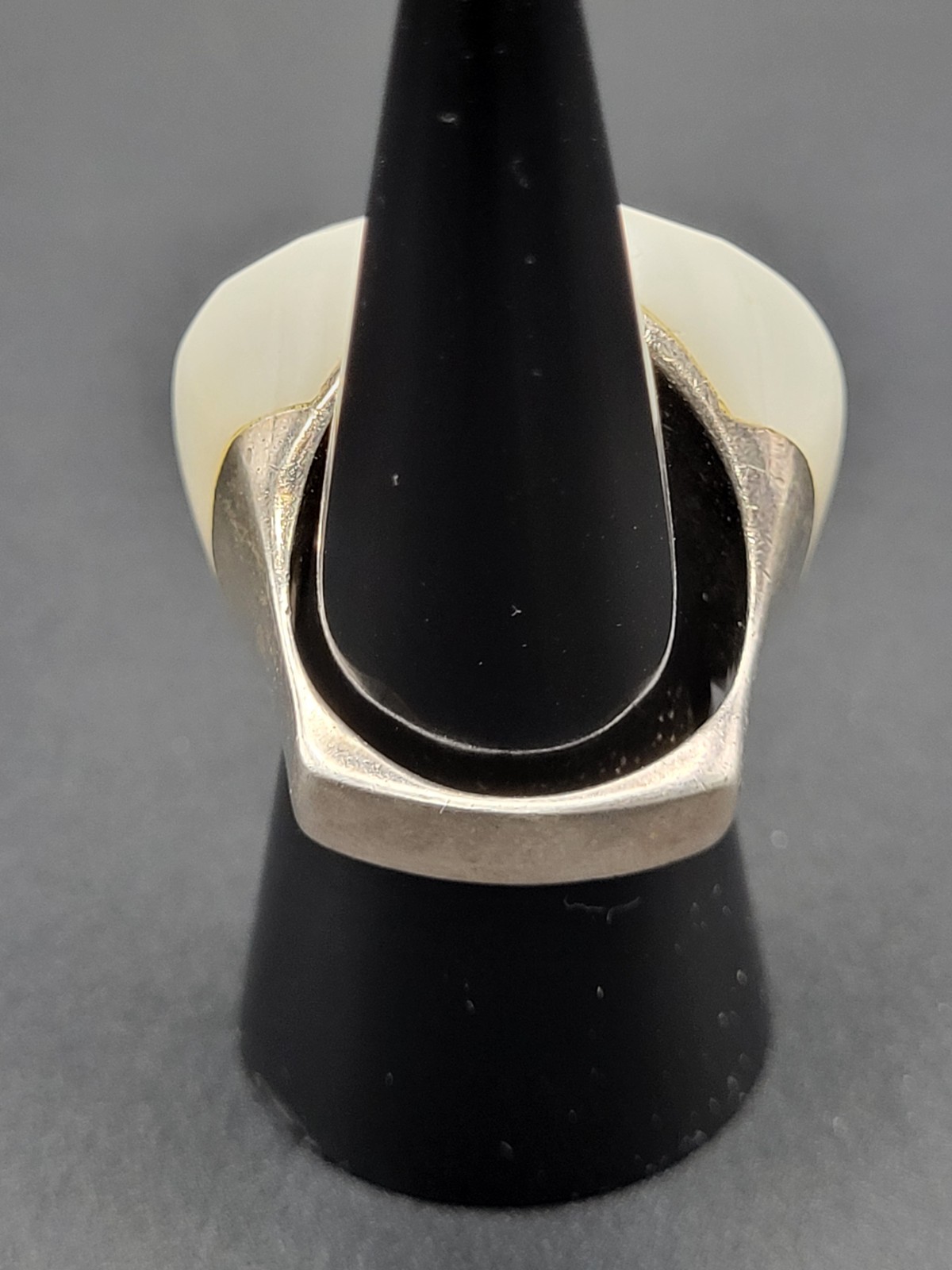 Sterling Silver Ring Size 8 White Agate Statement - image 5