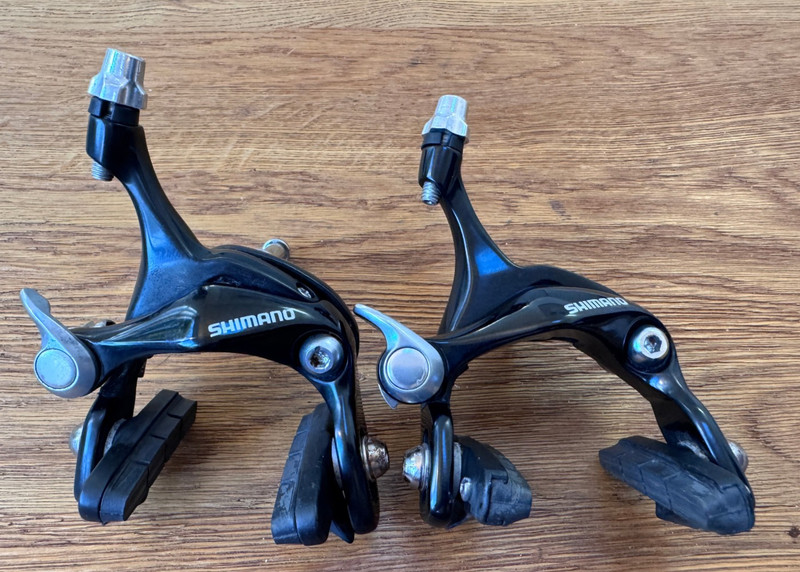 Shimano BR-R560 Dual-Pivot Black Brake Calipers - Nice condition!