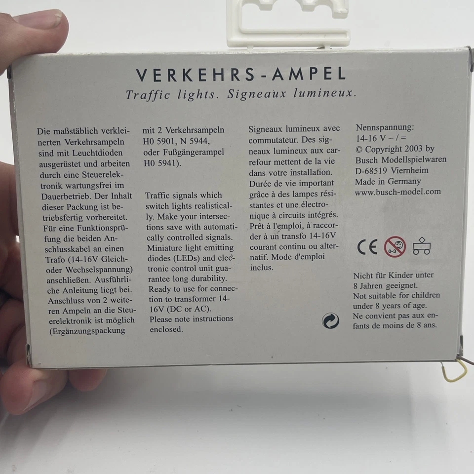 HO Scale 1:87 Busch 5902 Traffic Light Set - Image 3 of 3