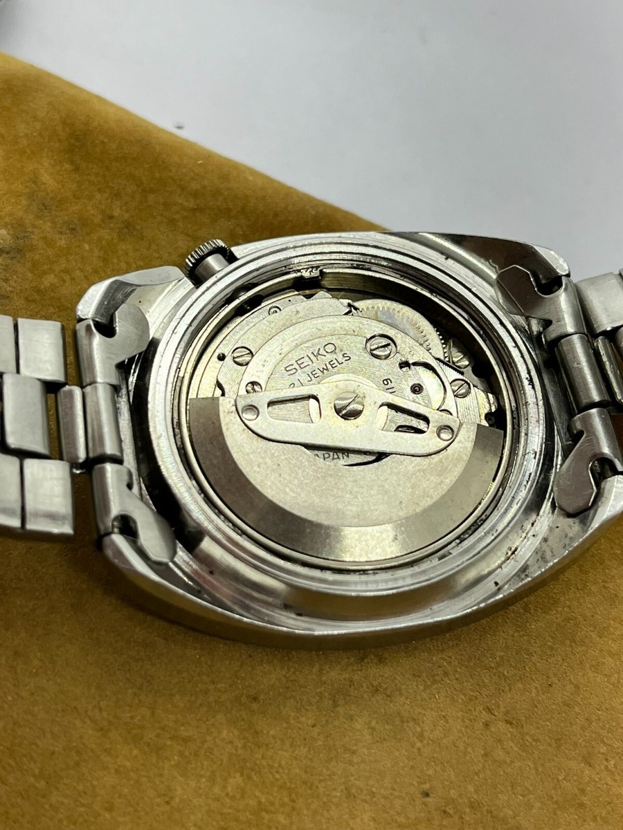 Beautiful vintage automatic watch Seiko 5 Sports 6119-6020 with