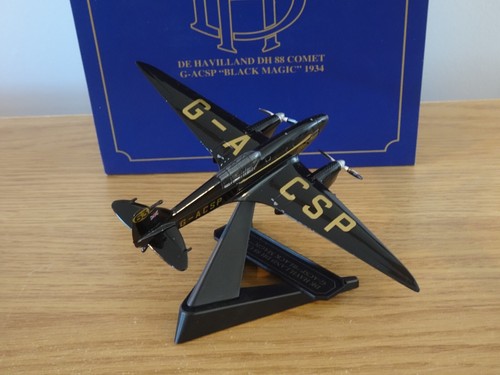 OXFORD BLACK MAGIC DE HAVILLAND DH 88 COMET 1934 AEROPLANE MODEL 72COM001 1:72 - Picture 2 of 5