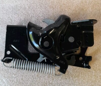 BMW 3 Series F30 2013 OSF Drivers Front Right Bonnet Lock 7242549  