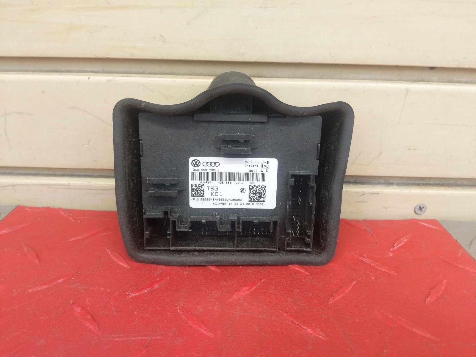 2022 Audi R8 OEM Right Front Door Control Module P/ 4G8959792J