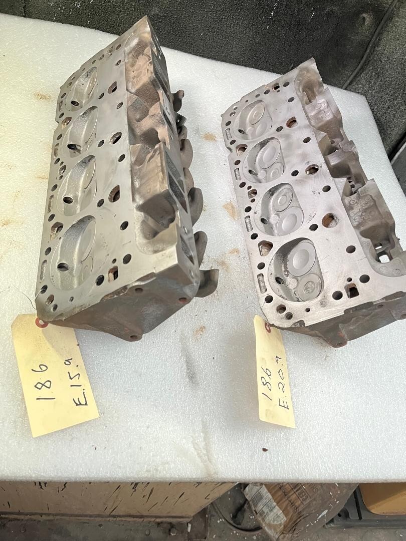 1969 E69 350 302 Corvette cylinder heads 3927186 z28 Camaro, Corvette