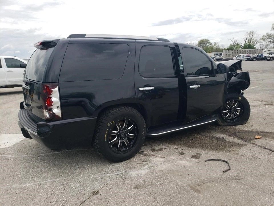 Antena montada en techo GMC YUKON DENALI 2008-2013 aleta de tiburón 25815079    Foto 4 de 4