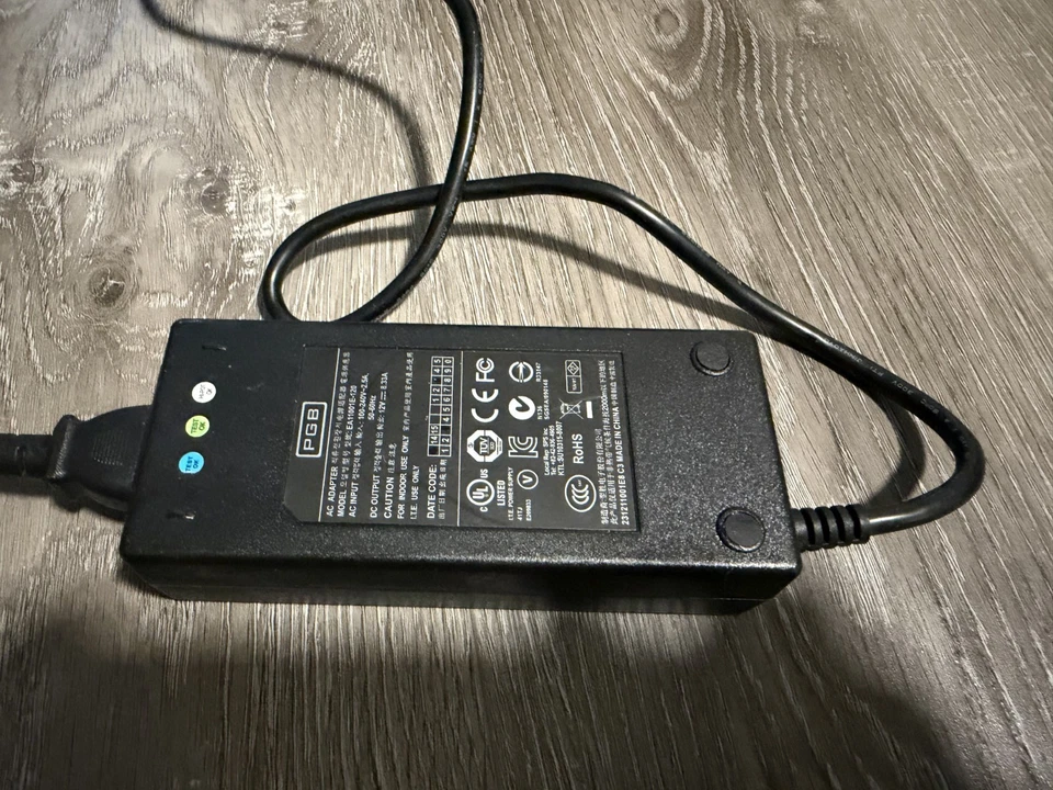 Synology DiskStation DS412+ With (2) 4TB Hard Drives - Image 4 of 4